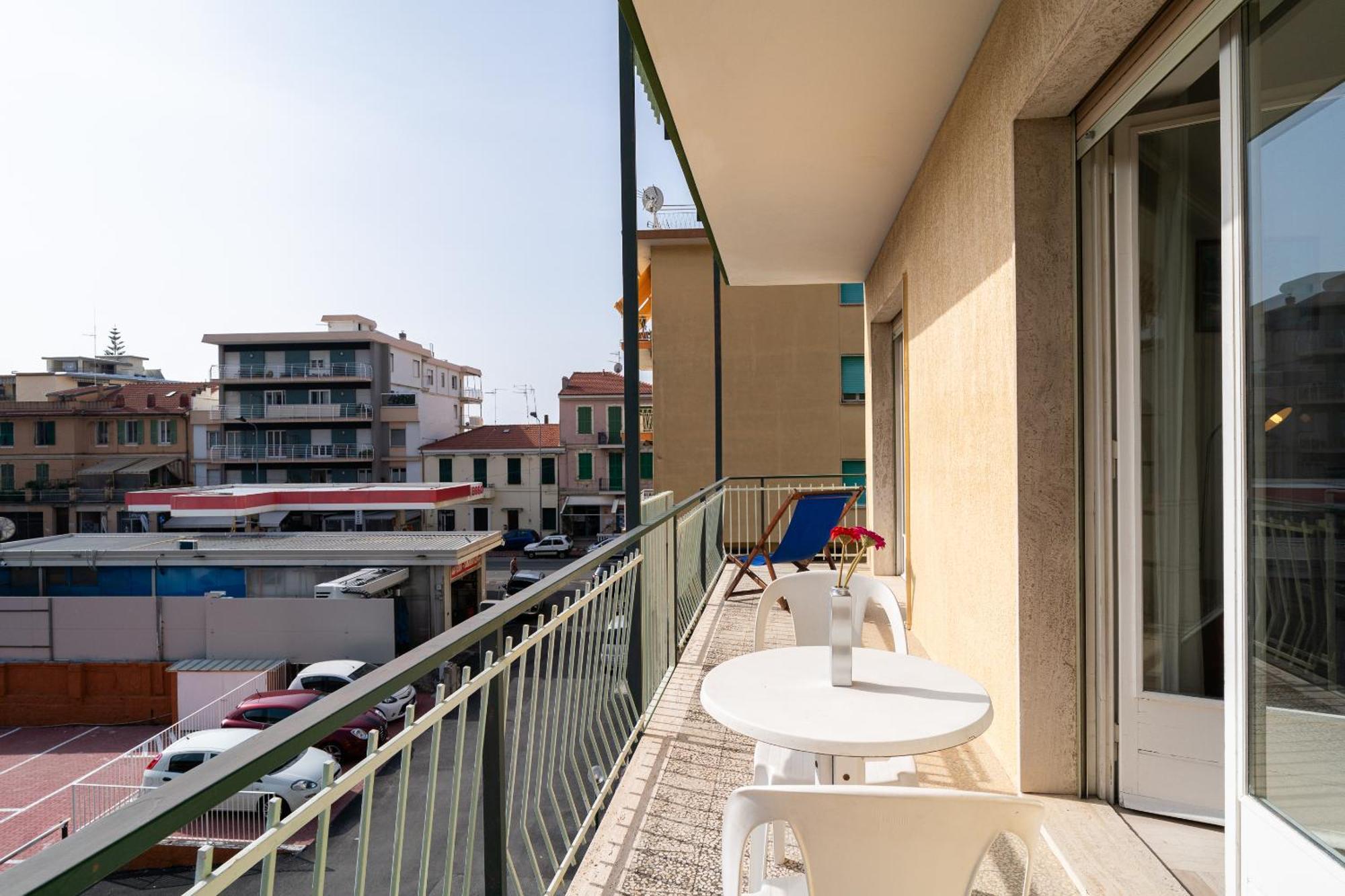 Casa Silvia - Central - Terrace - Wifi Bordighera Exterior photo